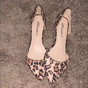 Leopard brown flats